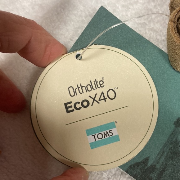 TOMS Womens Cleo Round Toe water resistant dessert tan suede boots size … - Picture 9 of 12